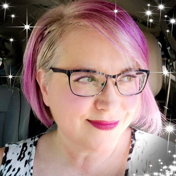 Meet your Posher, Jacquelyn - Picture 1 of 1